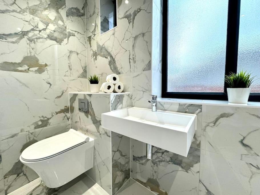 3Br Westbourne Delight - Near Beach & Bournemouth! Екстериор снимка